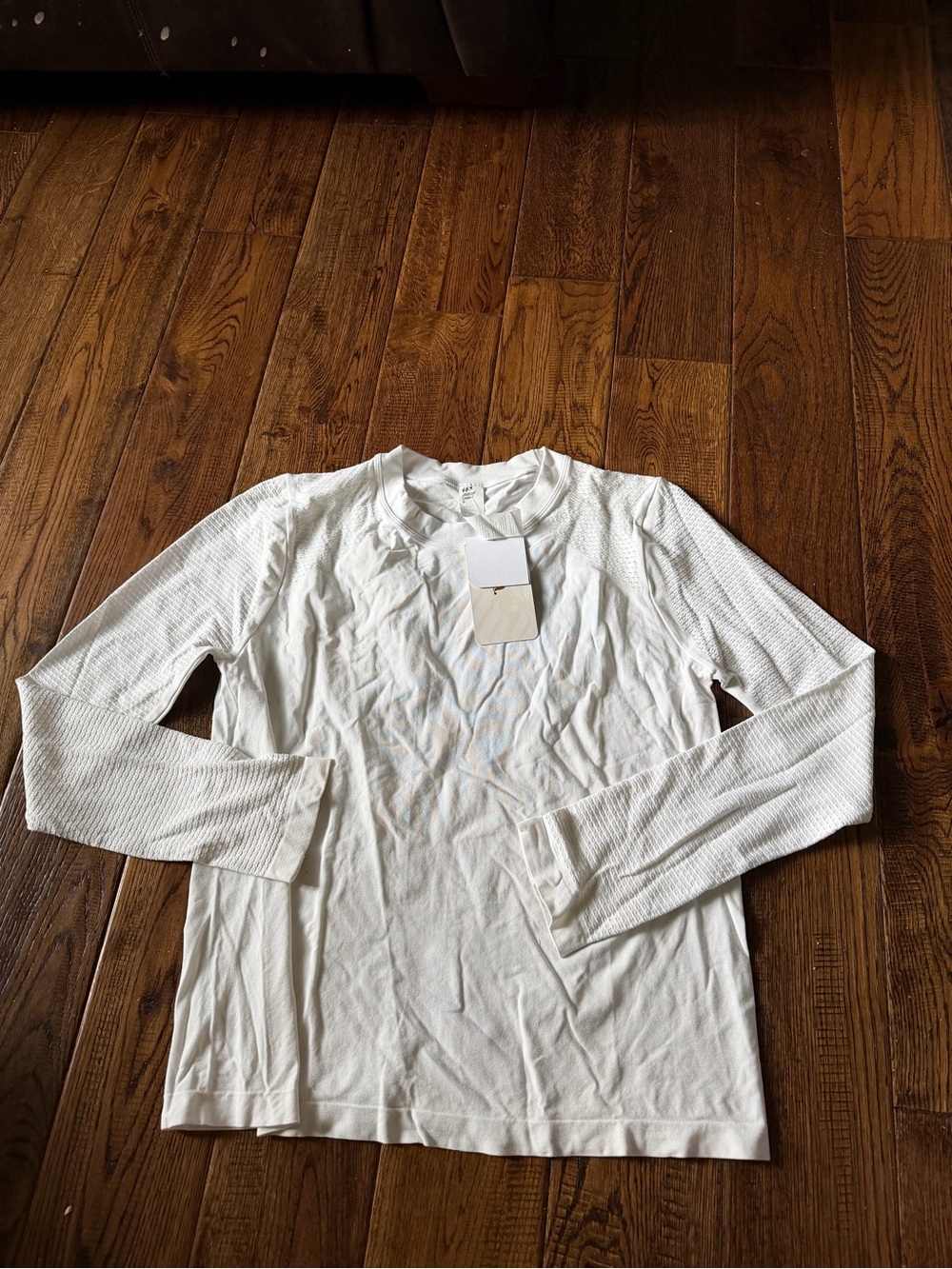 NWT FABLETICS White Long-Sleeve Crewneck Shirt Size XL